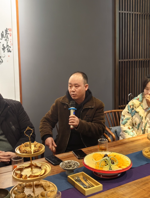 关于齐聚一堂 建言献策 汉中市举办首届茶业沙龙的信息(6)