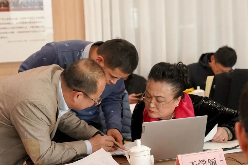 关于福建省地方标准《茶园栽培管理技术农事导则》全体会议在熹茗召开的新闻(5)