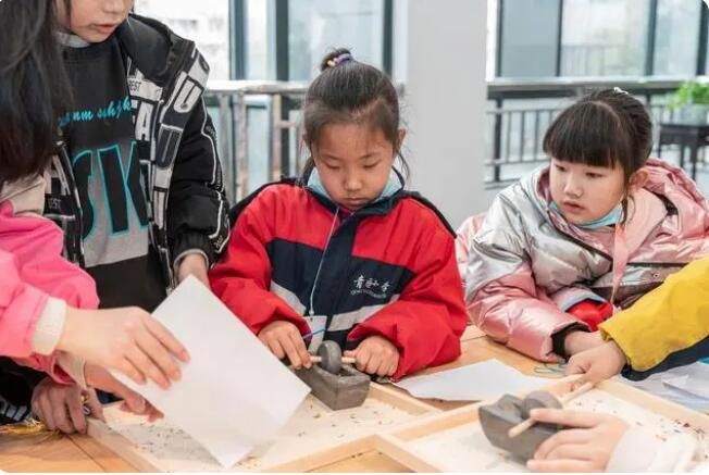 关于湖南省文化馆非遗展厅推出茶文化专题展的相关内容(1)