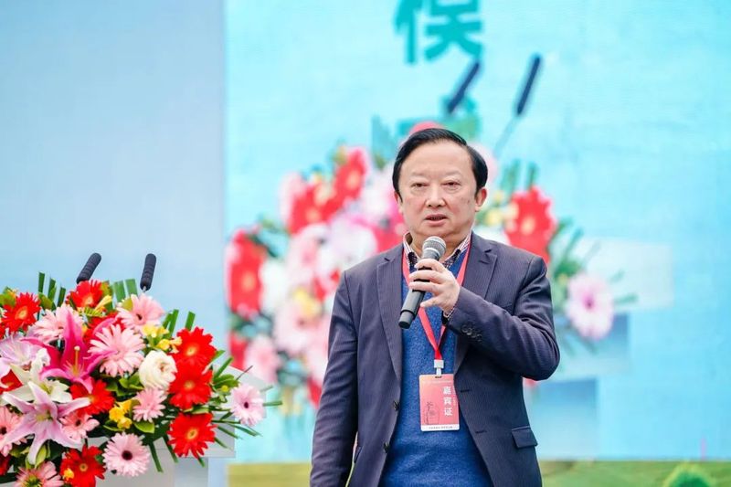 有关于雅安市特聘专家刘仲华、王云来雅为茶产业发展“把脉问诊”“贡献良方”的信息(2)