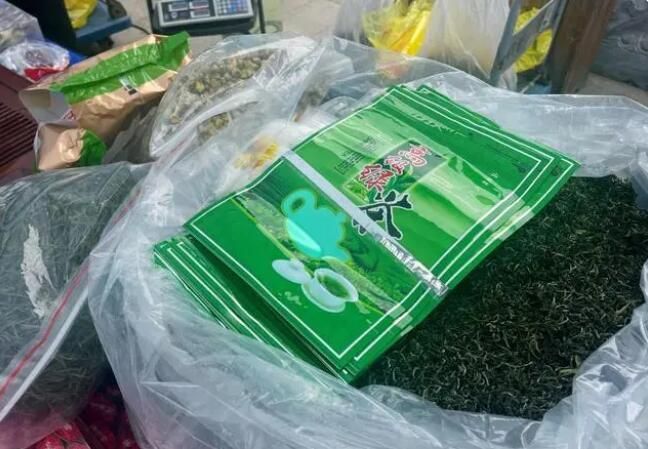 有关于春日茶韵，书墨飘香 现代茶城“第十二届春茶节”开启的相关内容(2)