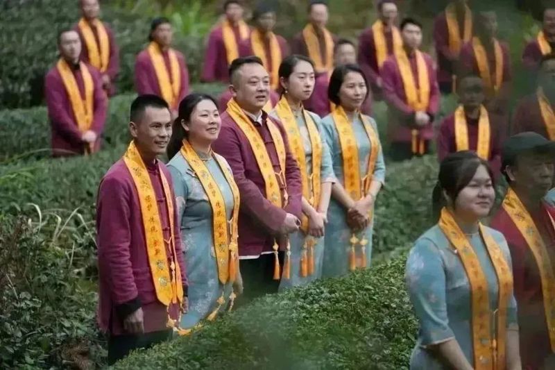 有关于武夷山青年茶人举办“喊山祭茶”民俗文化活动的资讯(4)