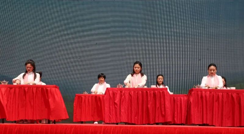 关于孝昌50名采茶能手打擂台 上演“指尖争霸”的新闻(16)