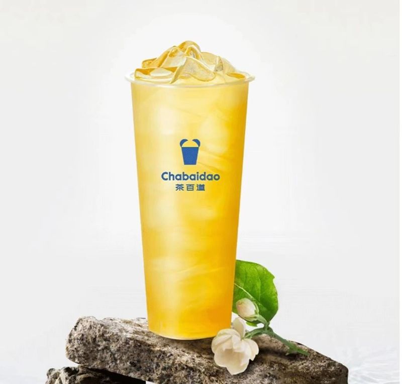 有关于霸榜销冠！龙井奶茶大热，“传统茶”迎来年轻人消费的春天？的相关信息(7)