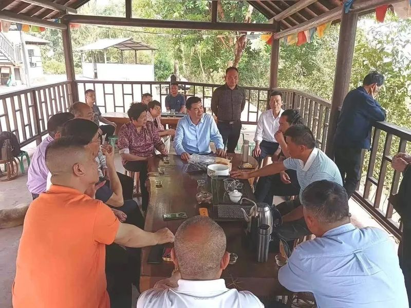 有关于漳州市海峡两岸茶业交流协会组团赴云南参观考察茶产业发展的最新消息(2)