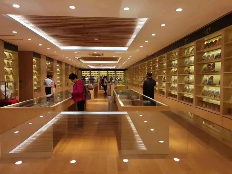 有关于漳州市海峡两岸茶业交流协会组团赴云南参观考察茶产业发展的最新消息(11)