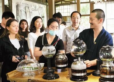 有关于映秀茶香飘万里的最新消息