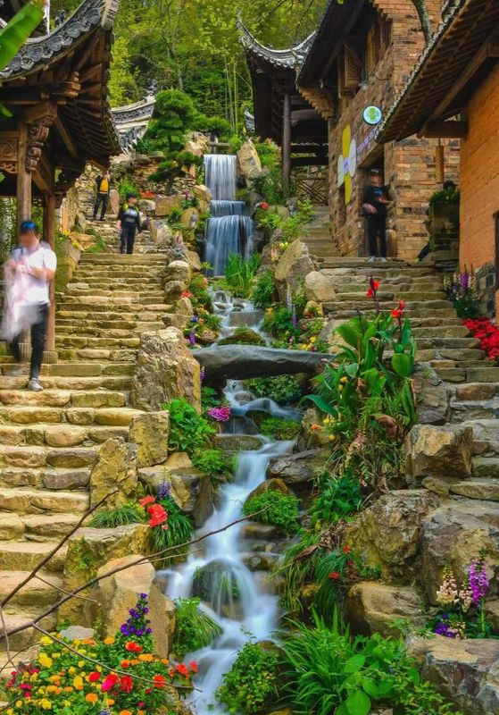 有关于“中国最美的乡村”江西婺源：每一步都在“风水画”上的内容(8)