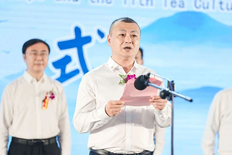 有关于吃了淄博烧烤、喝了青岛啤酒，就差来泉城品茶啦！的信息(4)