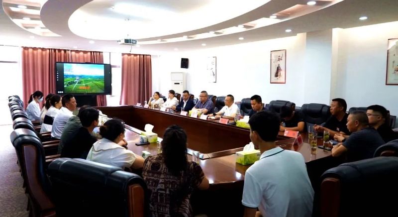 关于湄潭冯雪松茶叶质量安全风险监测团队项目成功通过验收的新闻(4)