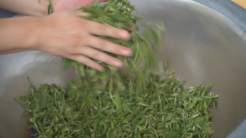 关于乐业：匠心守初心 茶香助振兴的内容(6)