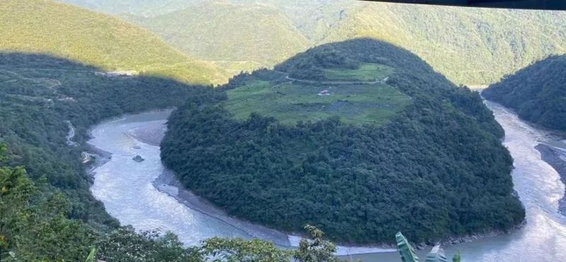 关于墨脱县农业农村局：推动茶旅融合 促进墨脱经济发展的相关内容(2)