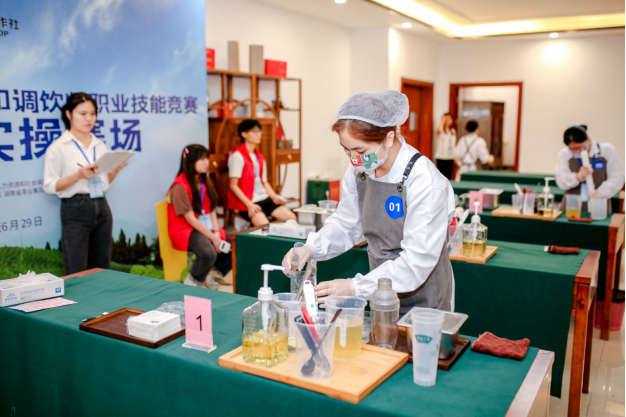关于湖南评茶事、调饮师新星诞生！的新闻(1)