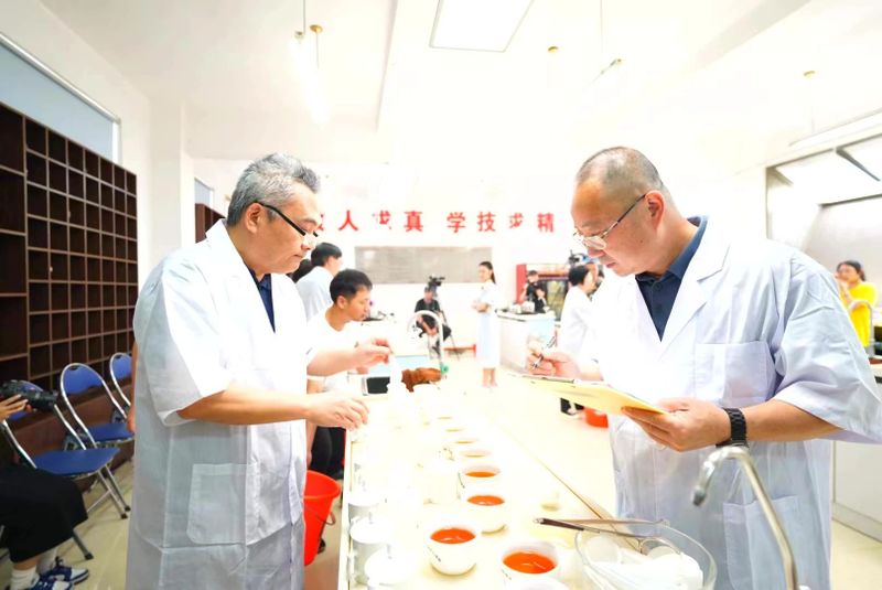 关于获奖名单公布！第十八届“坦洋工夫”杯斗茶赛茶王花落谁家？的信息(4)