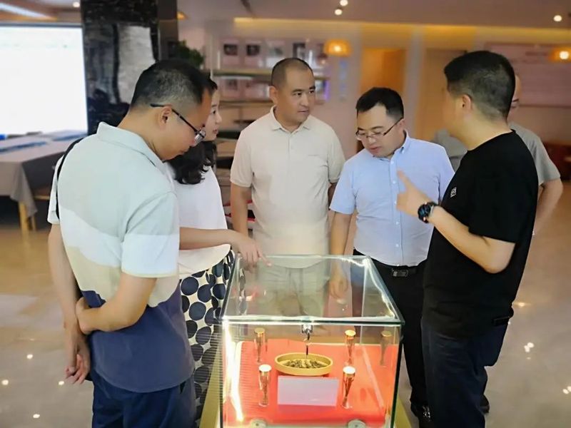 关于崇州市科协组织我市枇杷茶产业代表赴北川县考察的相关内容