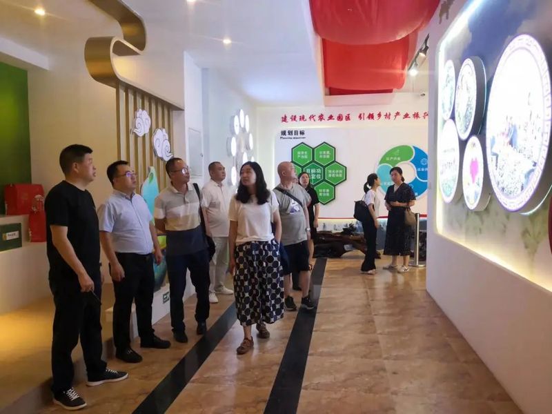 关于崇州市科协组织我市枇杷茶产业代表赴北川县考察的相关内容(1)
