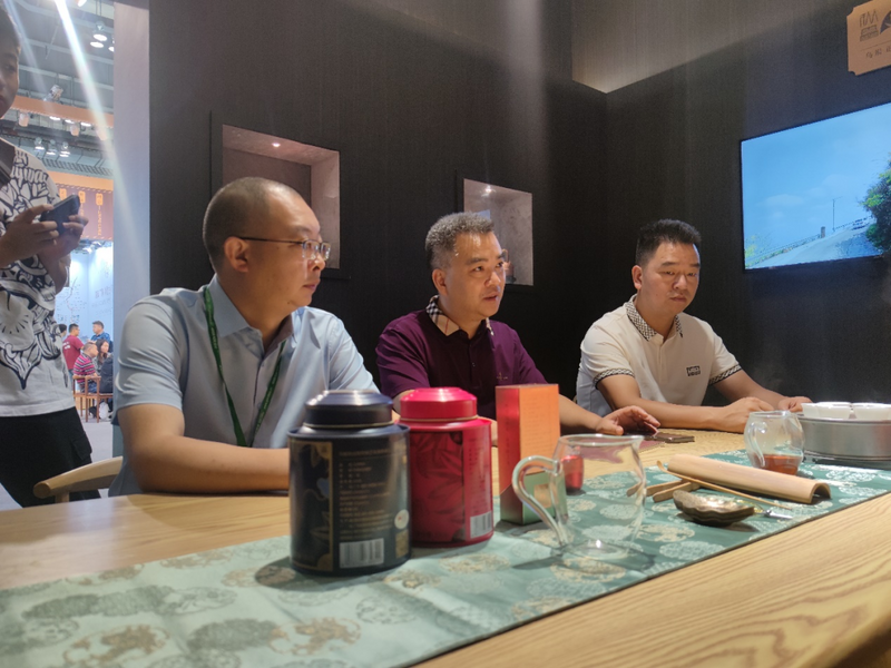 关于直击2023重庆茶博会，重庆市茶产业协会深度参与的新闻(11)