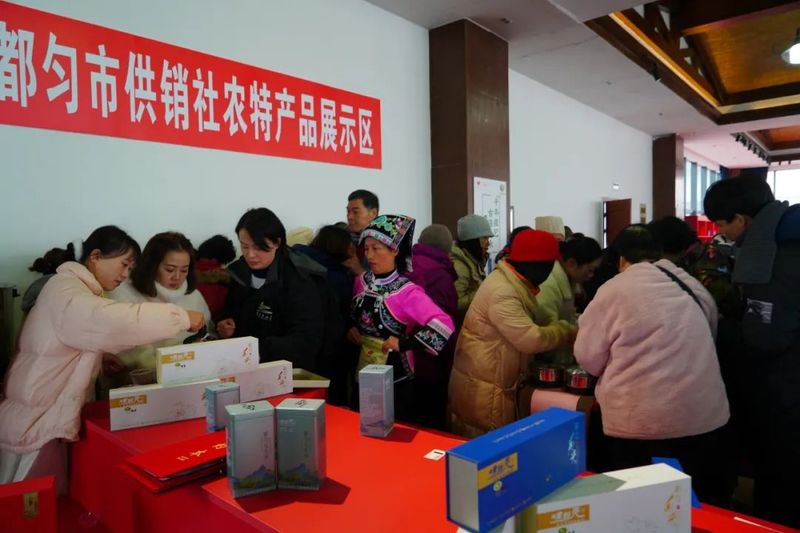 有关于贵州春茶吐新绿 茶企生产“备战”忙的信息(4)