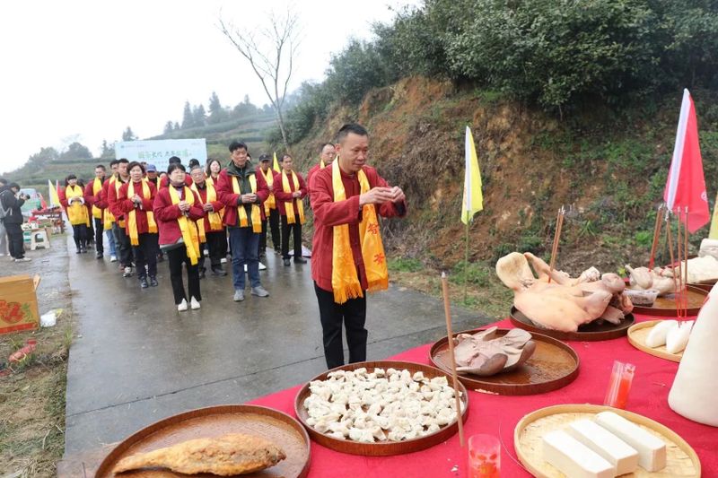 关于惊蛰舂醒日 福鼎茶农喊山祭茶的资讯(2)