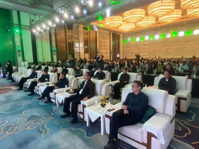 有关于蒙顶山第一背篓茶上市！的消息(1)