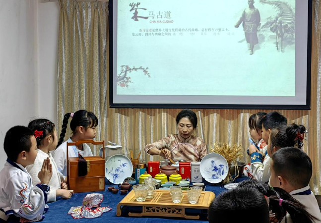 有关于乌鲁木齐市开展传承茶文化 香茗沁人心 的资讯