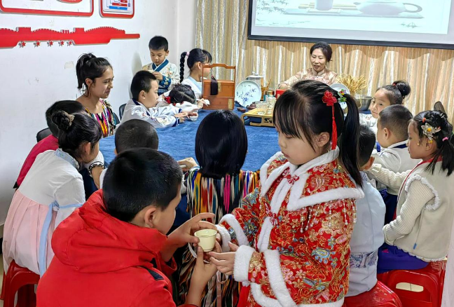 有关于乌鲁木齐市开展传承茶文化 香茗沁人心 的资讯(3)