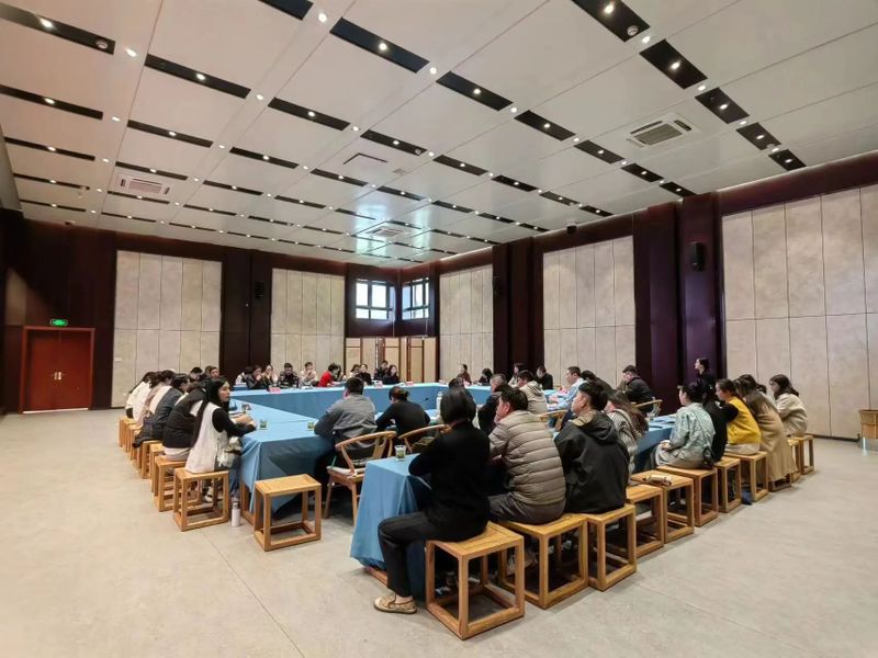 有关于让新生代茶人在西湖龙井核心产区创业创新中担重任求作为的相关信息(1)