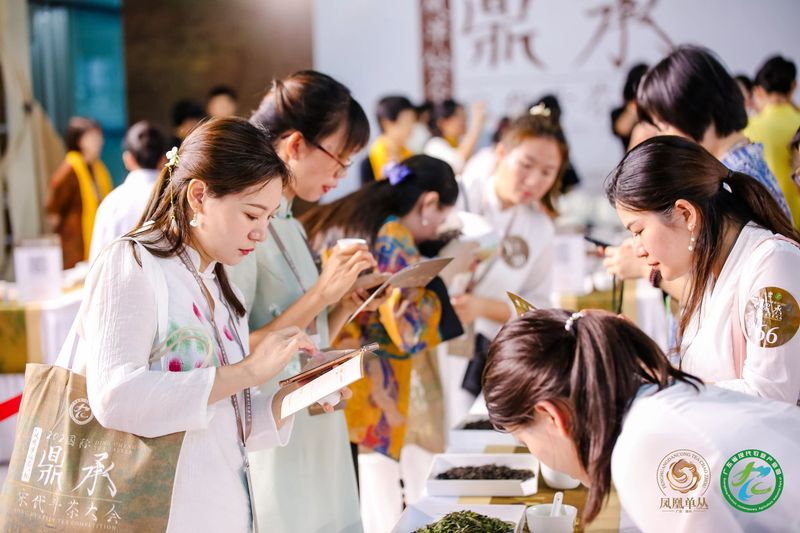 有关于巅峰对决，茶人竞秀！“凤凰单丛茶”杯2023国际鼎承宋代斗茶大会收官，15g金牌得主揭晓！的相关信息(17)