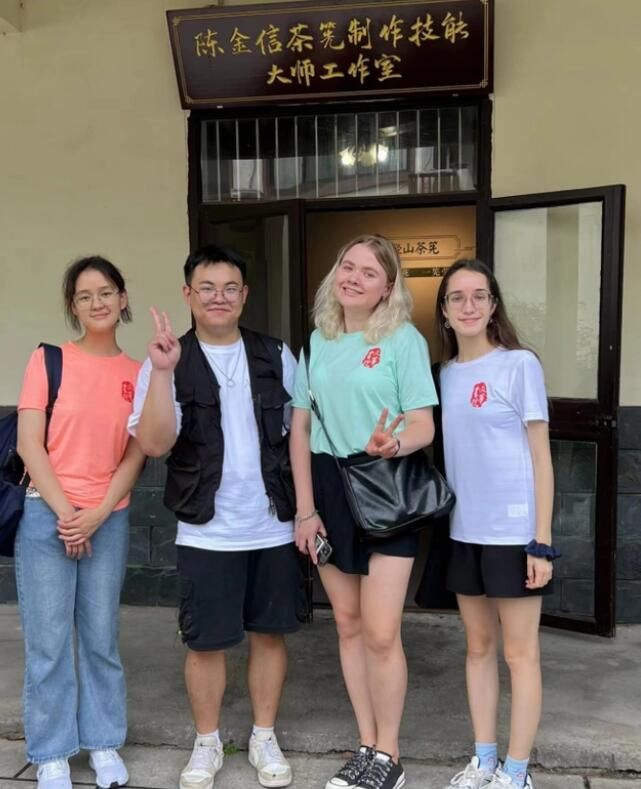 有关于浙财大留学生探访余杭径山，细品点茶文化的相关信息(6)