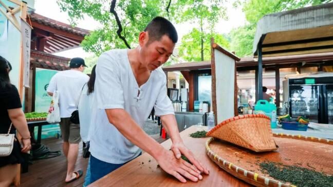 关于浙江杭州：一场径山茶文化盛宴在西子湖畔上演的相关信息(2)