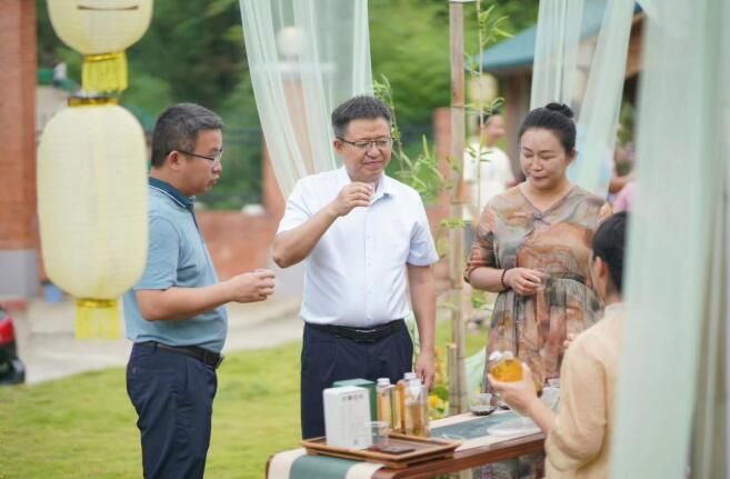 关于第六届南丹茶文化旅游节举办的资讯(2)