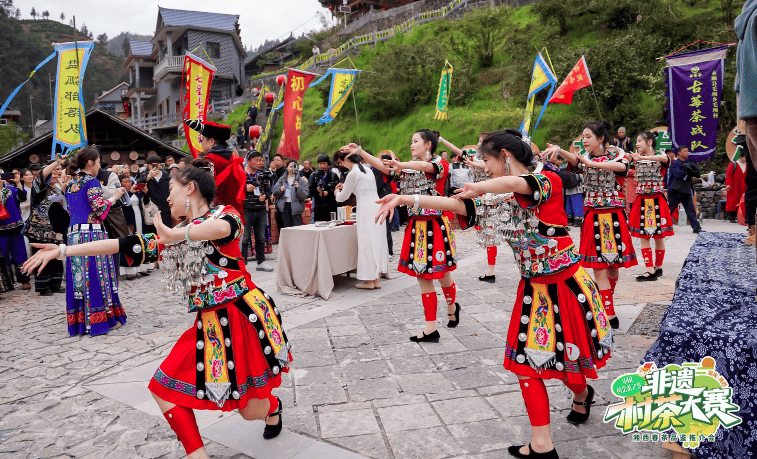 关于中国黄金茶之乡·非遗村茶大赛在湘西保靖举行的相关信息(3)