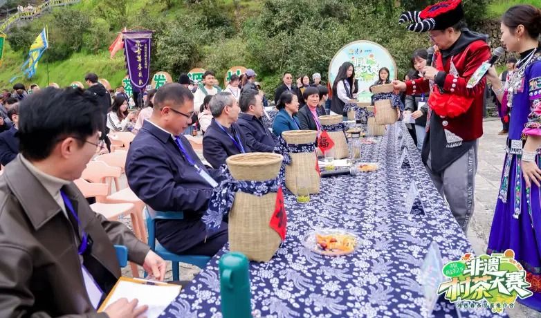 关于中国黄金茶之乡·非遗村茶大赛在湘西保靖举行的相关信息(6)