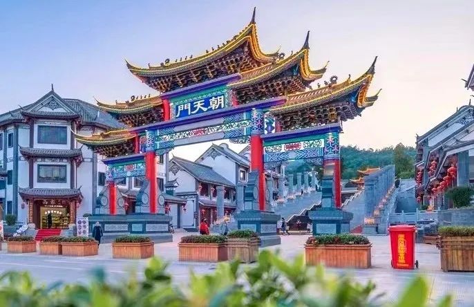 关于“有一种叫云南的生活·有一种温度叫临沧”媒体调研采访团走进临沧茶乡的资讯(5)