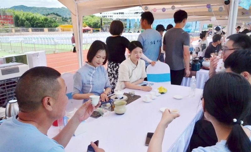 关于向云端~山那边~今天的管阳茶香四溢的消息(3)