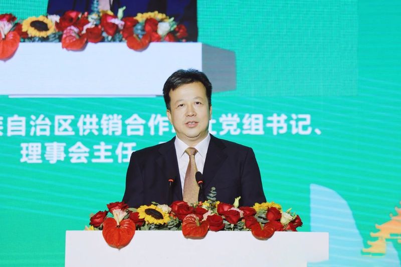 有关于品味  茶汤入口圆润细腻、饱满醵厚、甜  润顺滑;浓郁的樟香中携带缕缕熟香与糯香,纯净无杂味、滋味协调好,呈现出别(1)