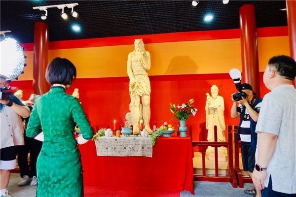 有关于茶活力出席端午国际艾文化节活动,一展国饮佳品风采的消息(1)