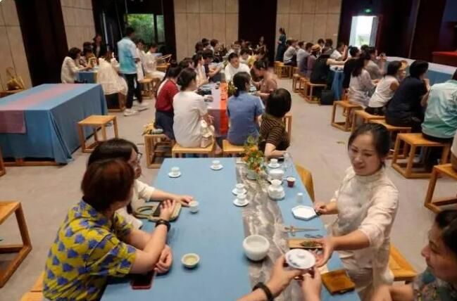 有关于品中国好茶 观传统茶俗的消息(6)