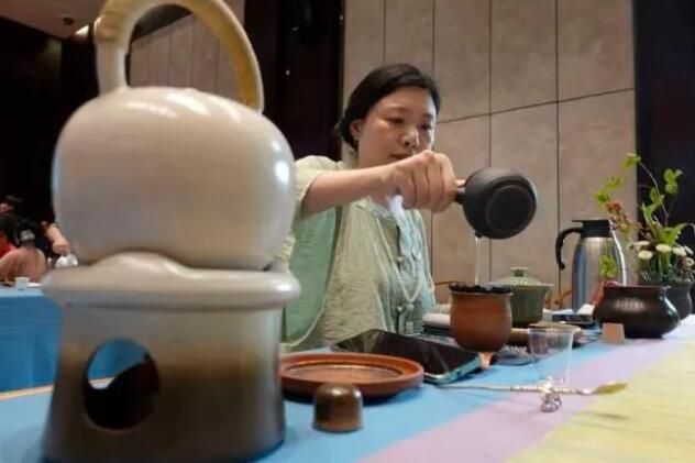 有关于品中国好茶 观传统茶俗的消息(1)