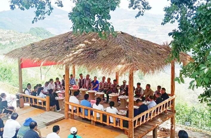 关于临沧耿马：“院坝协商”共商户南村茶产业发展大计的内容