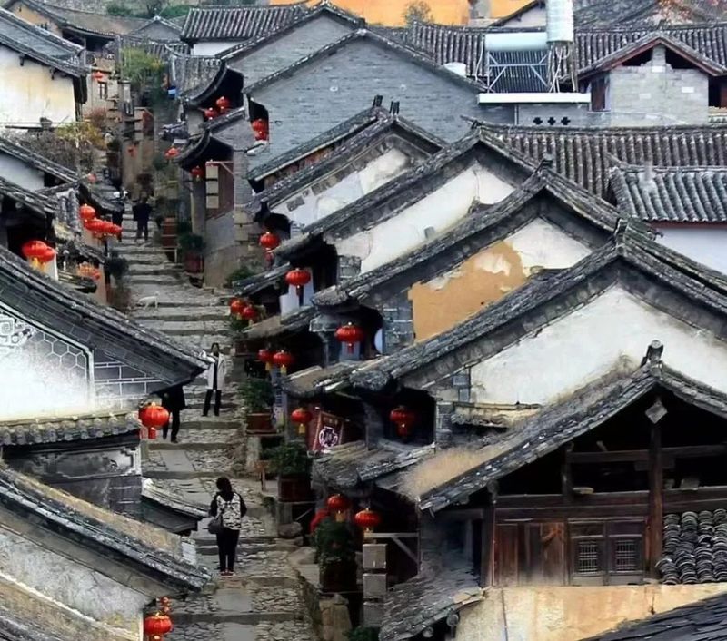 有关于凤庆滇红茶“泡”出百亿大市场的相关内容(4)