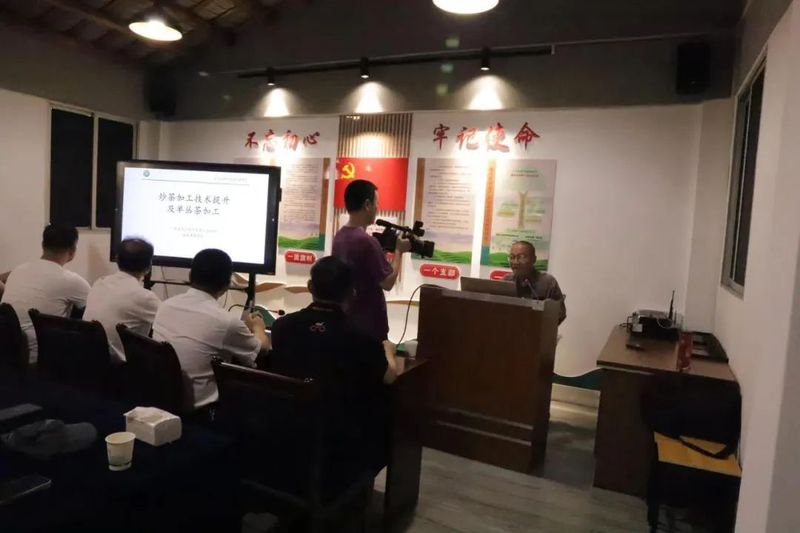 有关于揭东区炒茶产业链党组织开展技能培训助推炒茶产业链高质量发展的新闻(2)