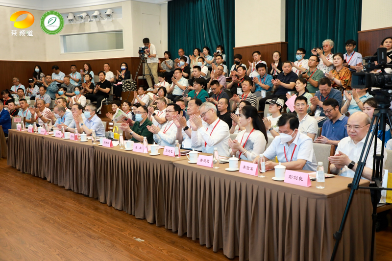 关于湖南·益阳安化黑茶品牌推介暨高端新品发布会在京成功举办的相关内容(3)