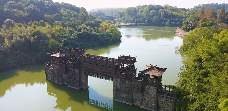 关于湖北赤壁：在“中国青砖茶之乡”品尝岁月沉淀老茶韵香的相关内容(2)