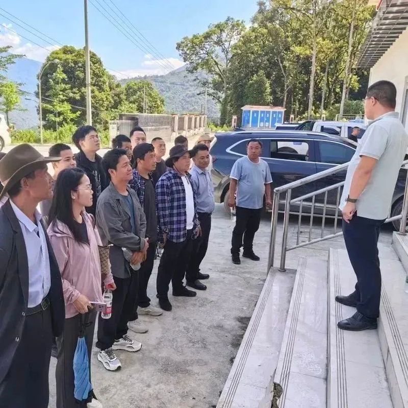 关于德兴乡开展茶产业专题考察交流活动的资讯(2)