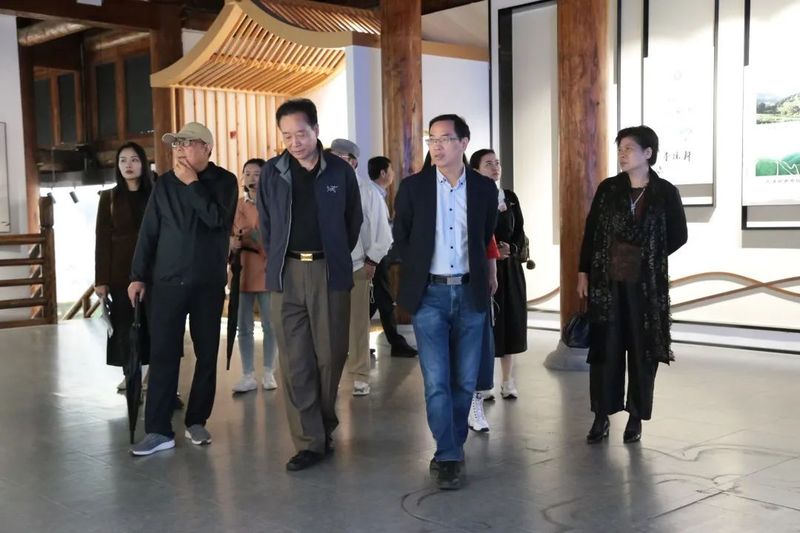 有关于宜兴市茶文化促进会赴长兴、杭州开展调研考察的信息(1)