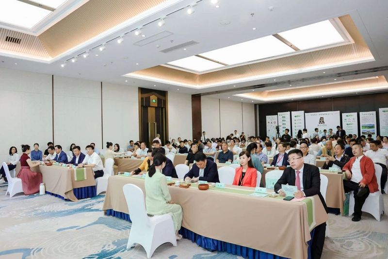 关于“茶船古道·新丝路”六堡茶行销全球2023杭州站暨梧州六堡茶投资推介会在杭举行的资讯(2)