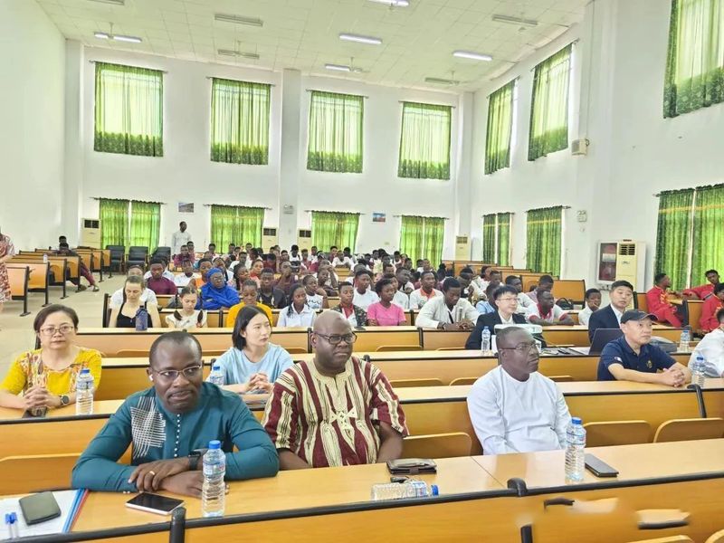 关于寻香问茶——多哥洛美大学“茶和天下·雅集——青岛有礼”文化交流活动的最新消息(3)