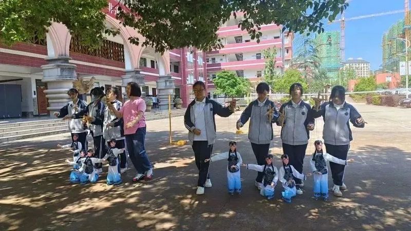 关于泰顺“茶仙子”惊艳亮相国际舞台的相关内容(7)