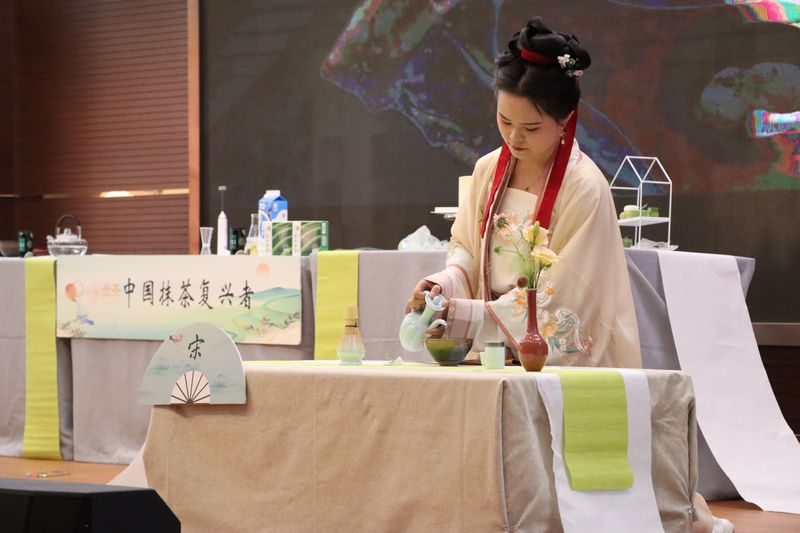 有关于一片树叶的力量的最新消息(1)